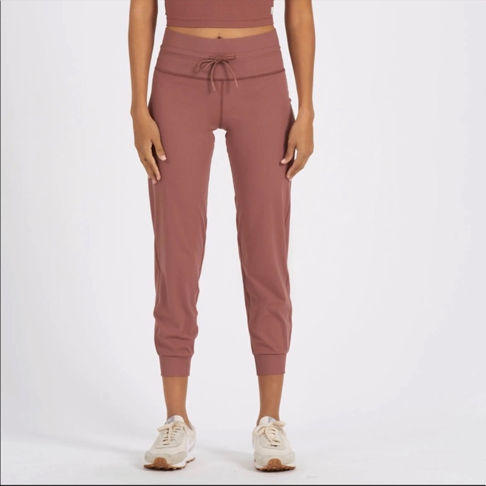 Vuori Daily Jogger Pants joggers